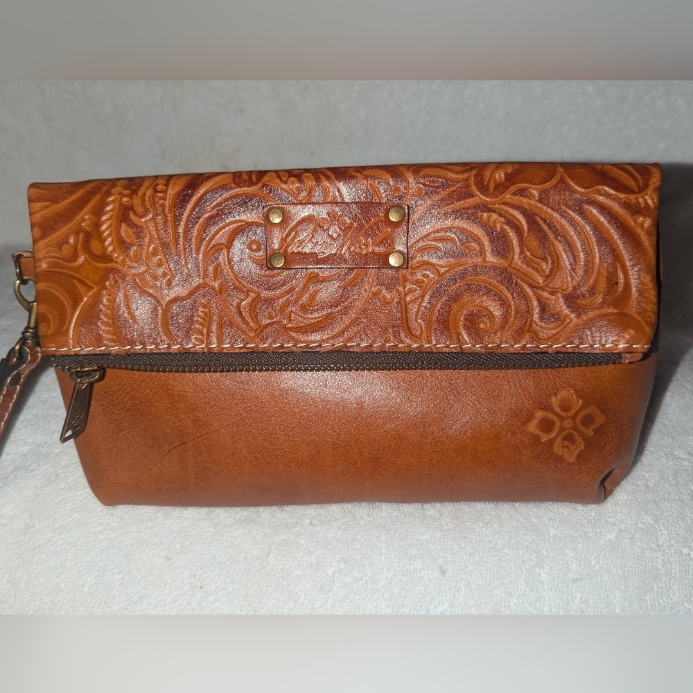 Patricia Nash Valerie Fold Over Embossed Brown Leather Clutch Wristlet.